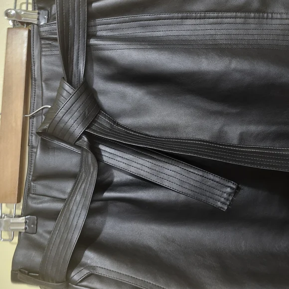 Charming Charlie Black Faux Leather Pencil Skirt Wrap Belt Stitch Details Medium - Picture 4 of 9